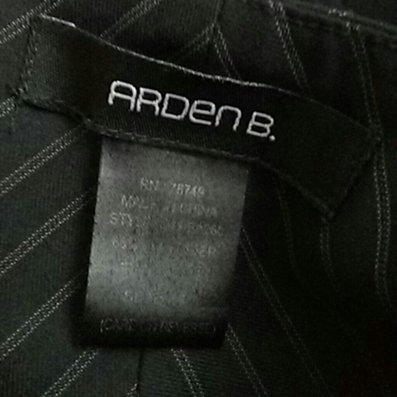 🎃Arden B dressy shorts🎃 - Picture 5 of 8